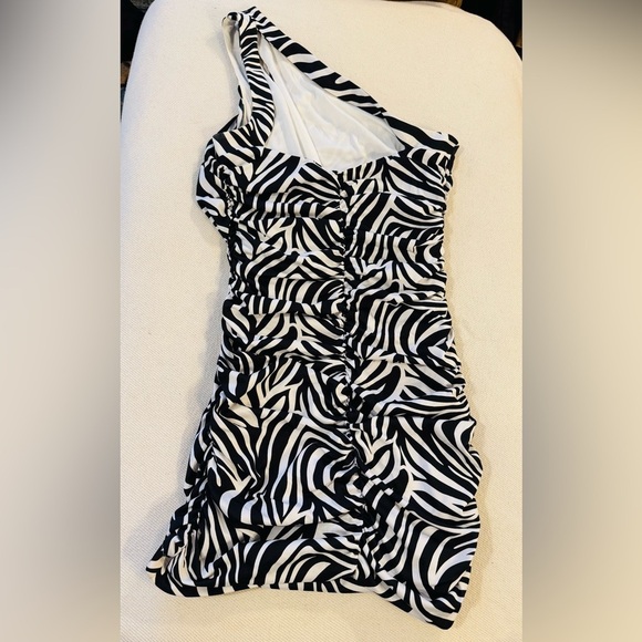 Y2K 2000s Vintage Wishes Black and White Zebra One Shoulder‎ Dress - Picture 3 of 4